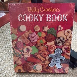 BETTY CROCKER’S ORIGINAL COOKY BOOK